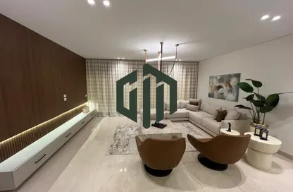 Apartment - 2 Bedrooms - 2 Bathrooms for sale in Lake View Residence - 5th Settlement Compounds - The 5th Settlement - New Cairo City - Cairo