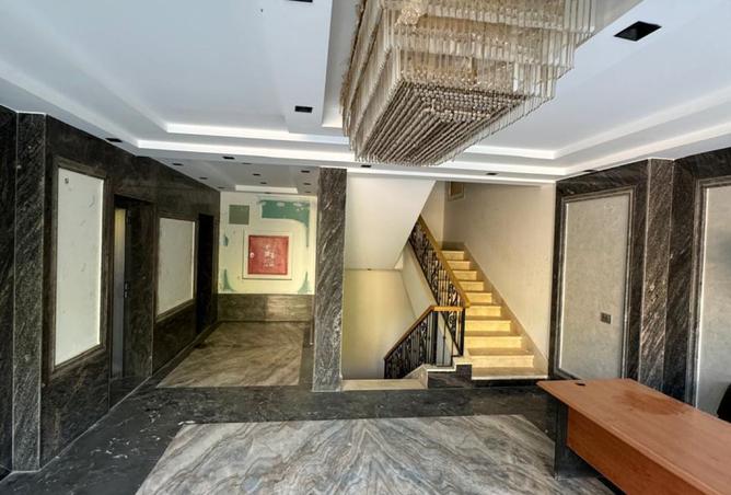 8370883 - Property Image 2