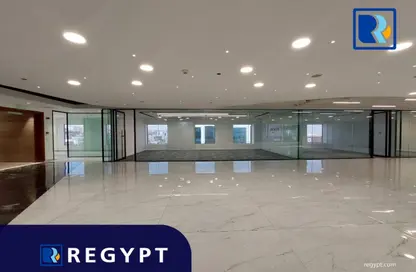 طابق كامل - استوديو - 4 حمامات للايجار في فى90 - شارع التسعين الشمالي - التجمع الخامس - مدينة القاهرة الجديدة - القاهرة