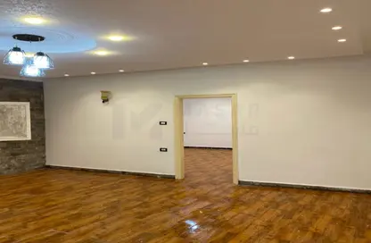 Apartment - 3 Bedrooms - 2 Bathrooms for rent in El Yasmeen 8 - El Yasmeen - New Cairo City - Cairo