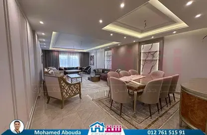 شقة - 3 غرف نوم - 2 حمامات للبيع في سموحة - حي شرق - الاسكندرية