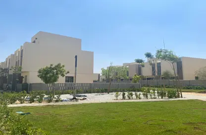 منزل مزدوج - 5 غرف نوم - 5 حمامات للبيع في كمبوند البروج - كمبوندات الشروق - مدينة الشروق - القاهرة