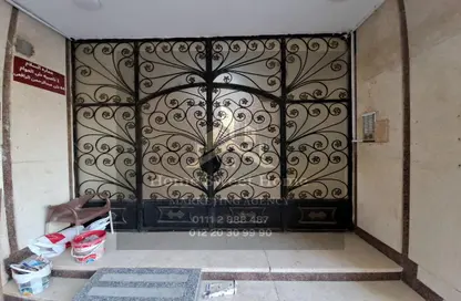Apartment - 3 Bedrooms - 3 Bathrooms for sale in Ibn Al Awam St. - El Hegaz Square - El Nozha - Cairo