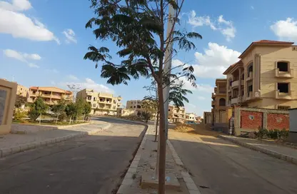 شقة - 3 غرف نوم - 2 حمامات للبيع في حي النادي - مدينة الشروق - القاهرة