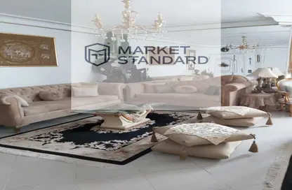 Apartment - 3 Bedrooms - 2 Bathrooms for sale in Lebanon Square - Mohandessin - Giza