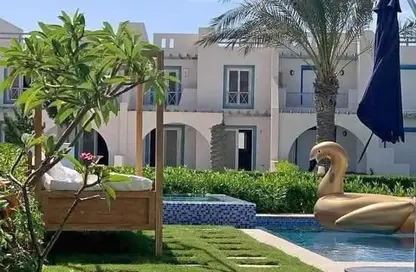 Apartment - 3 Bedrooms - 2 Bathrooms for sale in Mountain View - Ras Al Hekma - North Coast