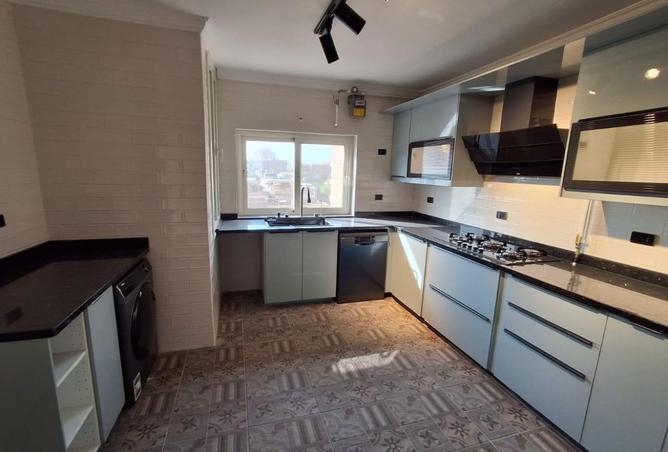 7033173 - صورة العقار 3