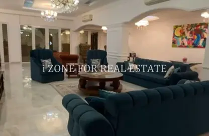 Duplex - 4 Bedrooms - 4 Bathrooms for rent in Ganoob El Acadimia - New Cairo City - Cairo