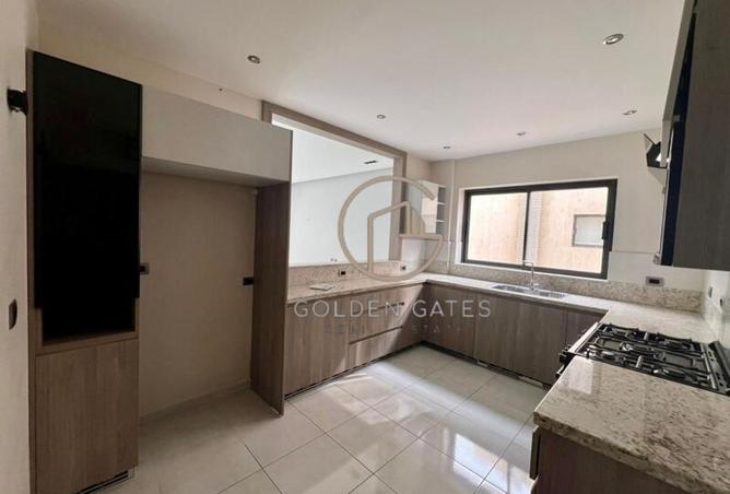 8256106 - Property Image 2