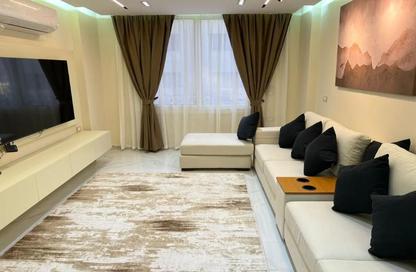 Apartment - 2 Bedrooms - 2 Bathrooms for sale in El Mahkama Square - Heliopolis - Masr El Gedida - Cairo