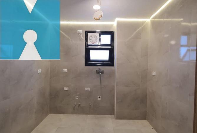8048235 - Property Image 3
