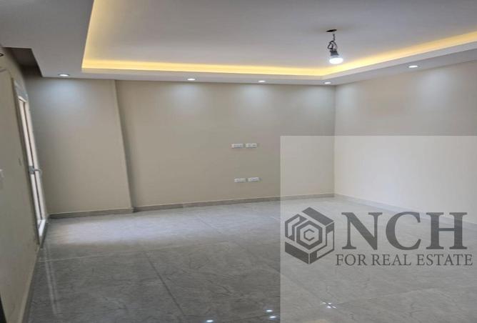 8317888 - Property Image 3