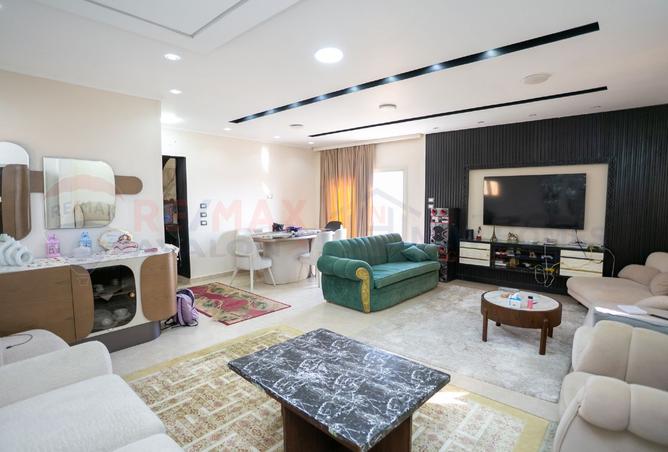 8305711 - Property Image 2