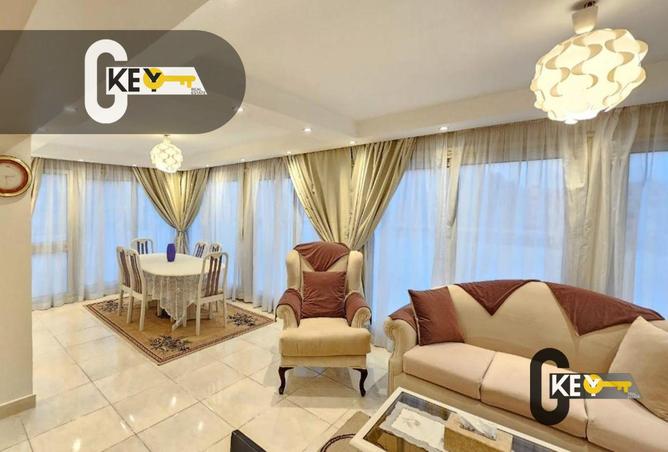 8126808 - Property Image 2