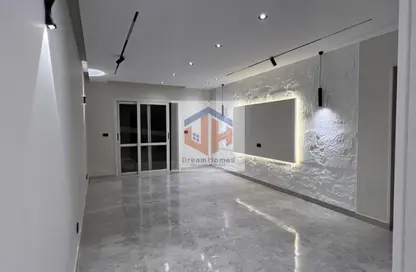 Apartment - 2 Bedrooms - 2 Bathrooms for sale in El Rehab Extension - Al Rehab - New Cairo City - Cairo