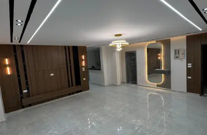 Apartment - 3 Bedrooms - 2 Bathrooms for sale in Gate 3 old - Khafre - Hadayek El Ahram - Giza