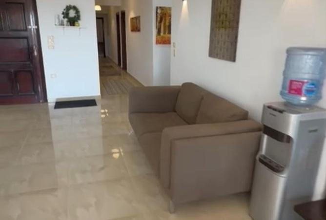 8013878 - Property Image 3