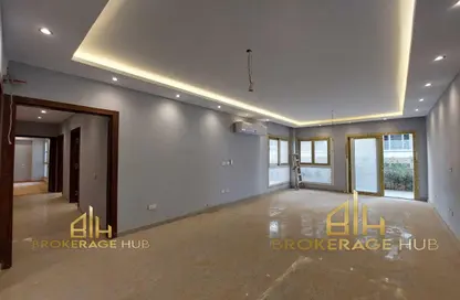 Apartment - 3 Bedrooms - 2 Bathrooms for sale in Mountain View iCity - 5th Settlement Compounds - The 5th Settlement - New Cairo City - Cairo
