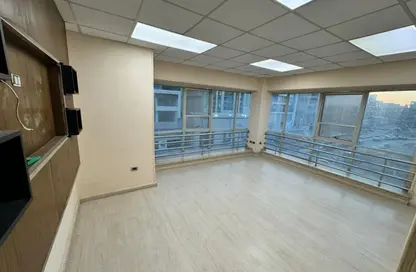 Office Space - Studio - 1 Bathroom for rent in V90 - North Teseen St. - The 5th Settlement - New Cairo City - Cairo