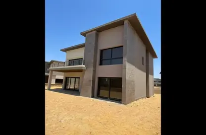 Villa - 4 Bedrooms - 5 Bathrooms for sale in Swan Lake Residence - 5th Settlement Compounds - The 5th Settlement - New Cairo City - Cairo