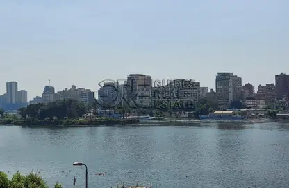 فيلا - 8 غرف نوم - 8 حمامات للبيع في شارع عبد العزيز ال سعود - المنيل - حي المنيل - القاهرة