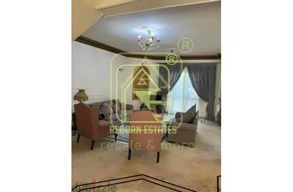 فيلا - 4 غرف نوم - 4 حمامات للايجار في حدائق المهندسين - الحي الرابع - الشيخ زايد - الجيزة