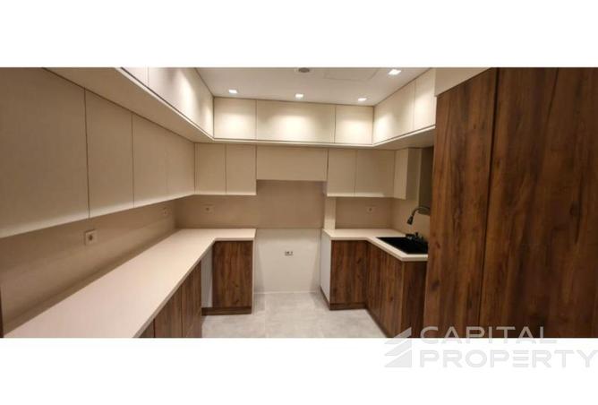 8421401 - Property Image 2