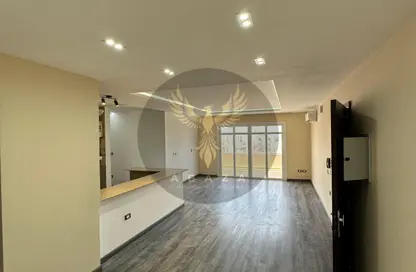 Apartment - 3 Bedrooms - 3 Bathrooms for sale in The Residences - Hyde Park - New Cairo City - Cairo