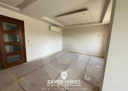 شقة - 3 غرف نوم - 3 حمامات for للايجار in نيو جيزة - طريق مصر اسكندرية الصحراوي - مدينة 6 أكتوبر - الجيزة