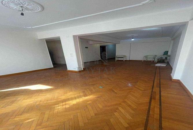 8230172 - Property Image 2