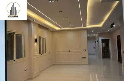 Apartment - 3 Bedrooms - 3 Bathrooms for rent in South Lotus - El Lotus - New Cairo City - Cairo
