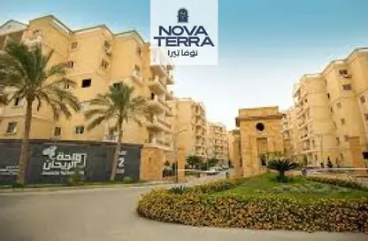 Villa - 6 Bedrooms - 7 Bathrooms for sale in Rayhana Compound - Al Wahat Road - 6 October City - Giza