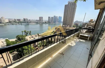 Apartment - 3 Bedrooms - 3 Bathrooms for rent in Mohamed Mazhar St. - Zamalek - Cairo
