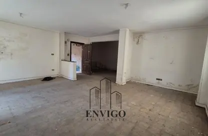 شقة - 2 غرف نوم - 1 حمام للبيع في شارع ابو داوود الظاهري - المنطقة السادسة - مدينة نصر - القاهرة