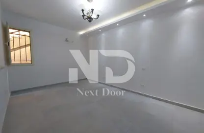 شقة - 4 غرف نوم - 2 حمامات للايجار في مسجد فاطمة الشربتلي - الحي الثالث - التجمع الخامس - مدينة القاهرة الجديدة - القاهرة