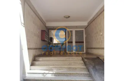 شقة - 2 غرف نوم - 2 حمامات للبيع في المستثمر الصغير - الحي العاشر - الشيخ زايد - الجيزة