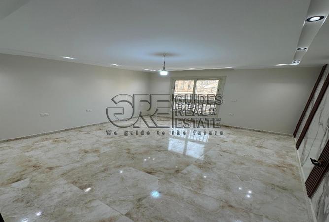 8028271 - Property Image 3