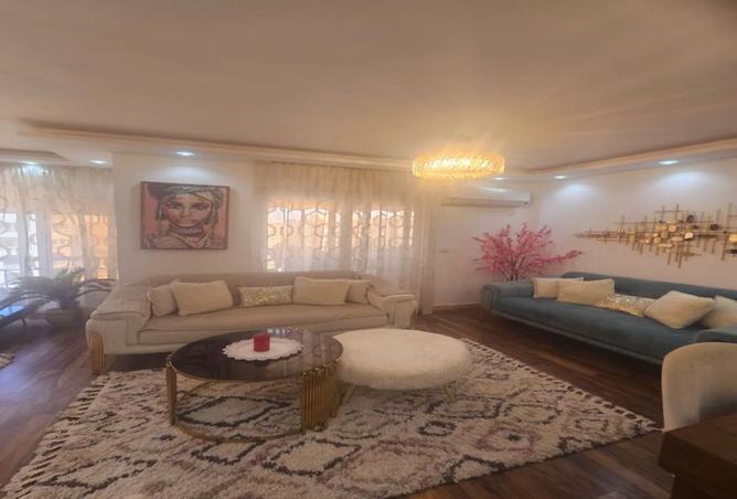 8169940 - Property Image 2