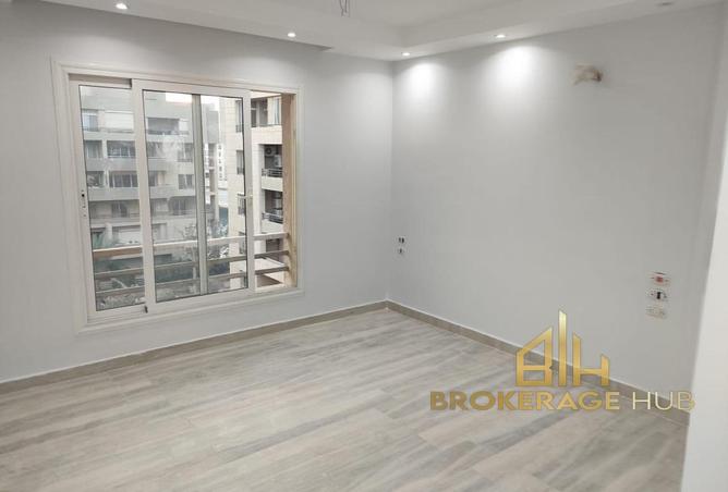 8309377 - Property Image 2