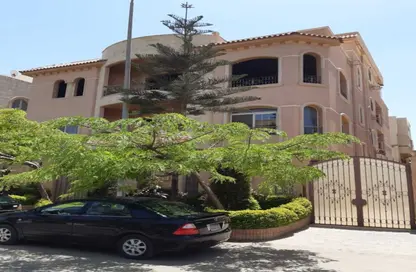 Villa - 6 Bedrooms - 6 Bathrooms for sale in Al Mosheer Ahmed Ismail St.   El Obour Road - 7th District - Obour City - Qalyubia