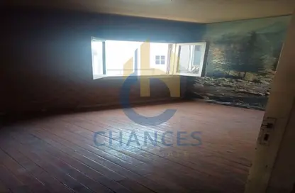 Apartment - 3 Bedrooms - 2 Bathrooms for sale in Sarayat Al Maadi - Hay El Maadi - Cairo
