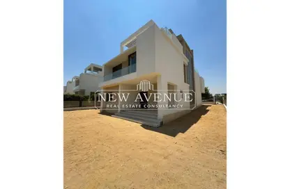 Villa - 3 Bedrooms - 3 Bathrooms for sale in Moon Residences - Fifth Square - The 5th Settlement - New Cairo City - Cairo
