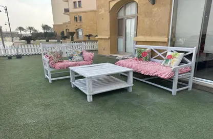 شقة - 2 غرف نوم - 3 حمامات للايجار في ارورا - اب تاون كايرو - المقطم - القاهرة