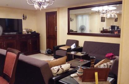 Apartment - 3 Bedrooms - 3 Bathrooms for sale in Hadayek Al Mohandessin - 4th District - Sheikh Zayed City - Giza