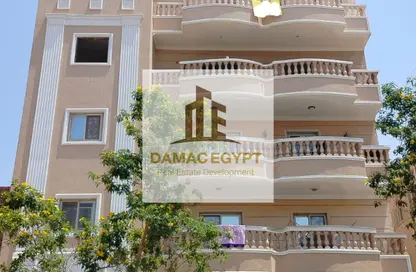Apartment - 3 Bedrooms - 3 Bathrooms for sale in Central St. - 1st District - 6 October City - Giza