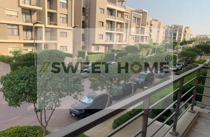 Apartment - 3 Bedrooms - 2 Bathrooms for sale in Moon Residences - Fifth Square - The 5th Settlement - New Cairo City - Cairo
