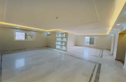 Apartment - 4 Bedrooms - 3 Bathrooms for sale in Al Nozha St. - Ard El Golf - Heliopolis - Masr El Gedida - Cairo
