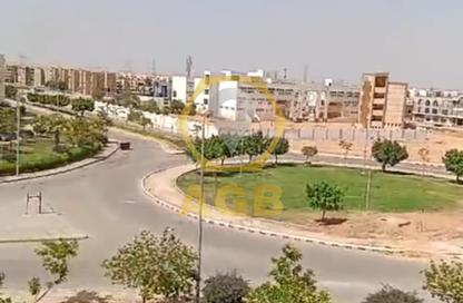 شقة - 4 غرف نوم - 3 حمامات للبيع في المنطقة التاسعة - مدينة الشروق - القاهرة