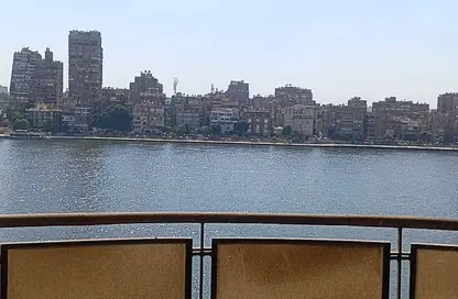 Apartment - 4 Bedrooms - 4 Bathrooms for sale in Cornish El Nile St. - Bulaq Abo El Ela - Cairo
