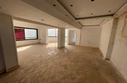 Office Space - Studio - 3 Bathrooms for rent in Abd Al Aziz Aal Seoud St. - El Manial - Hay El Manial - Cairo